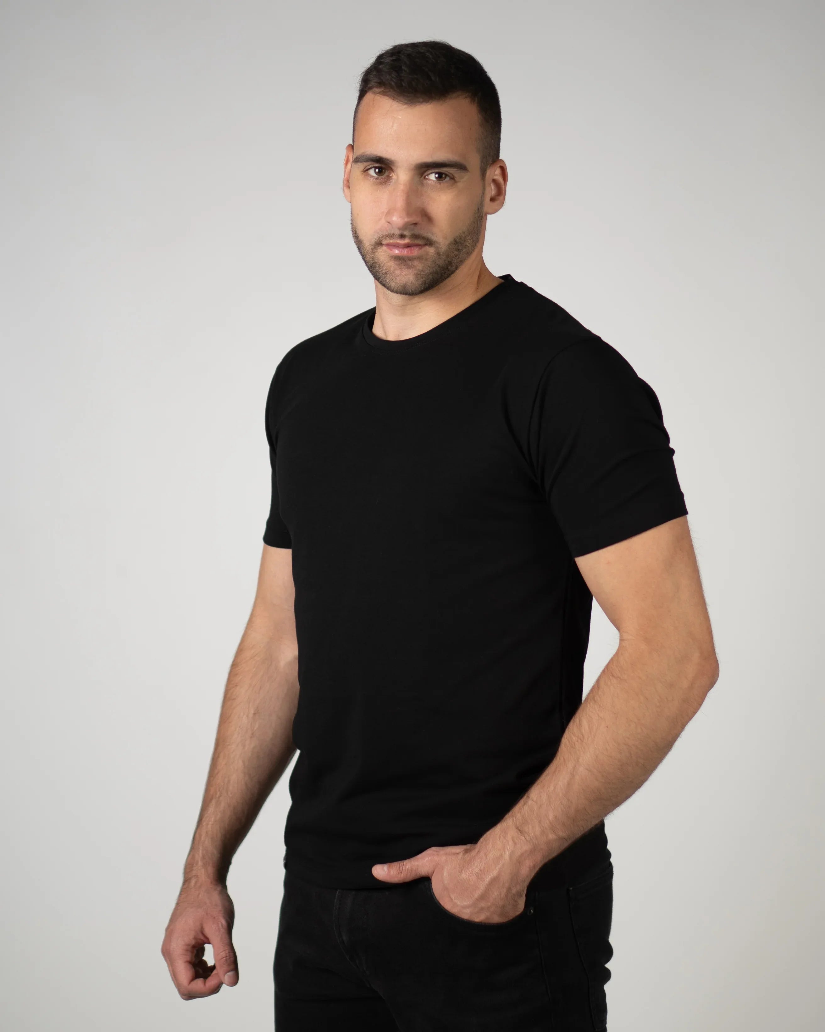 𝗧𝗵𝗲 𝗼𝗻𝗹𝘆 𝗼𝗻𝗲 | Basic majica - Black