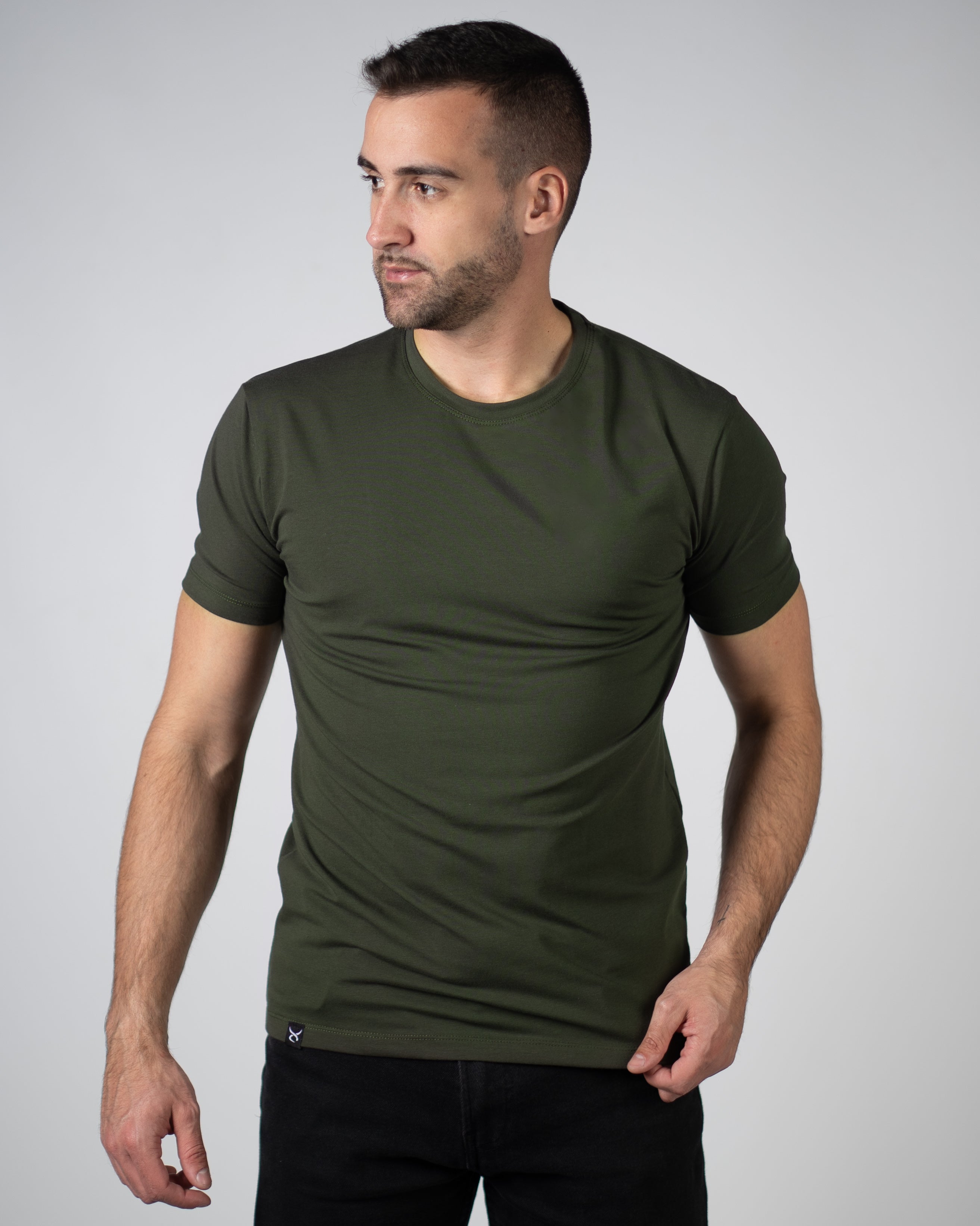 𝗧𝗵𝗲 𝗼𝗻𝗹𝘆 𝗼𝗻𝗲 | Basic majica - Olive