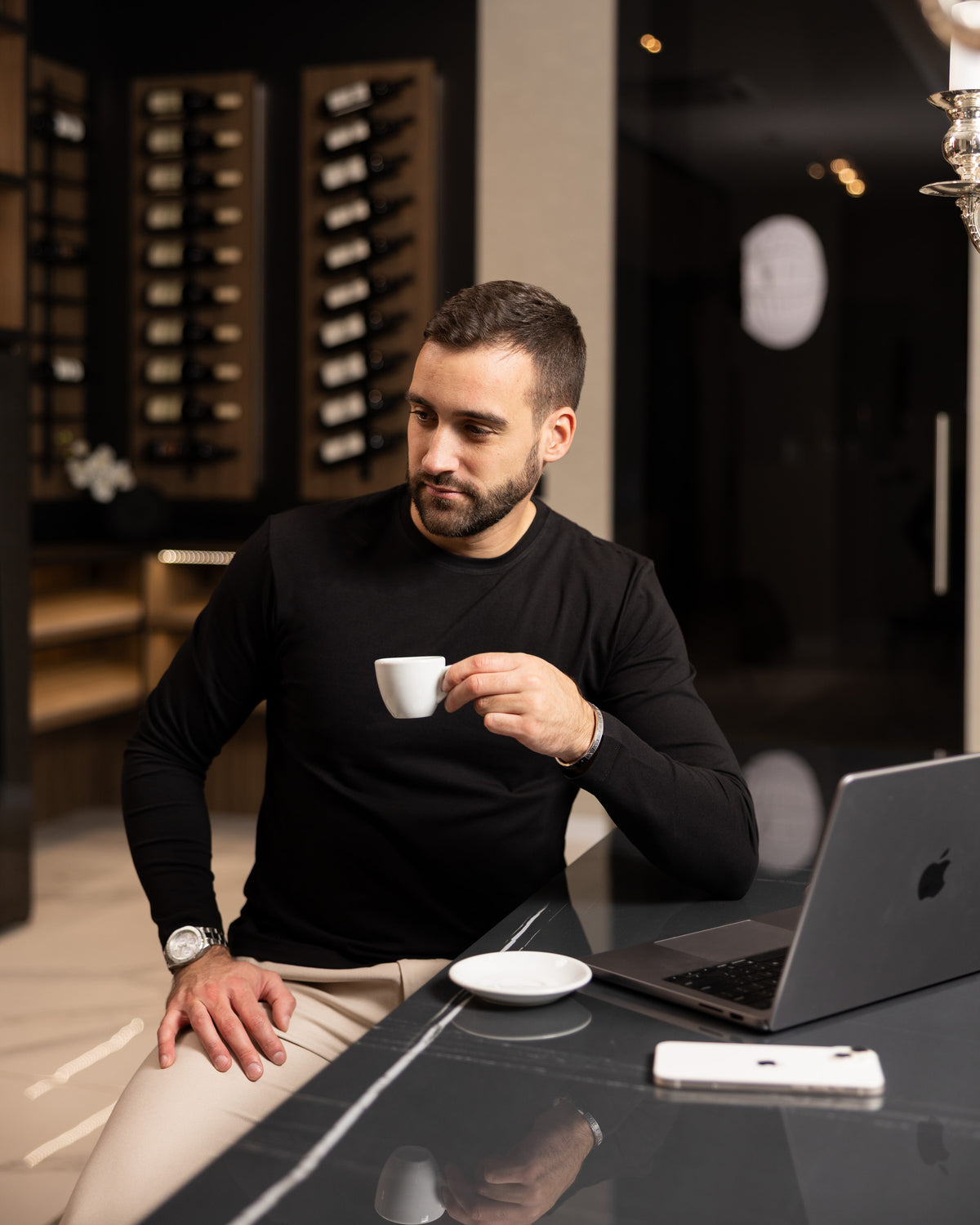 𝗧𝗵𝗲 𝗖𝗹𝗼𝘀𝗲𝗿 | Basic majica - dugi rukav - Black