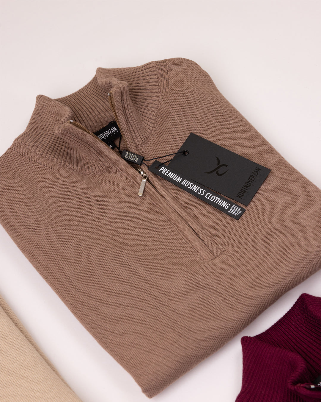 𝗔𝘂𝘁𝗵𝗼𝗿𝗶𝘁𝘆 | Half Zip Džemper - Amphora