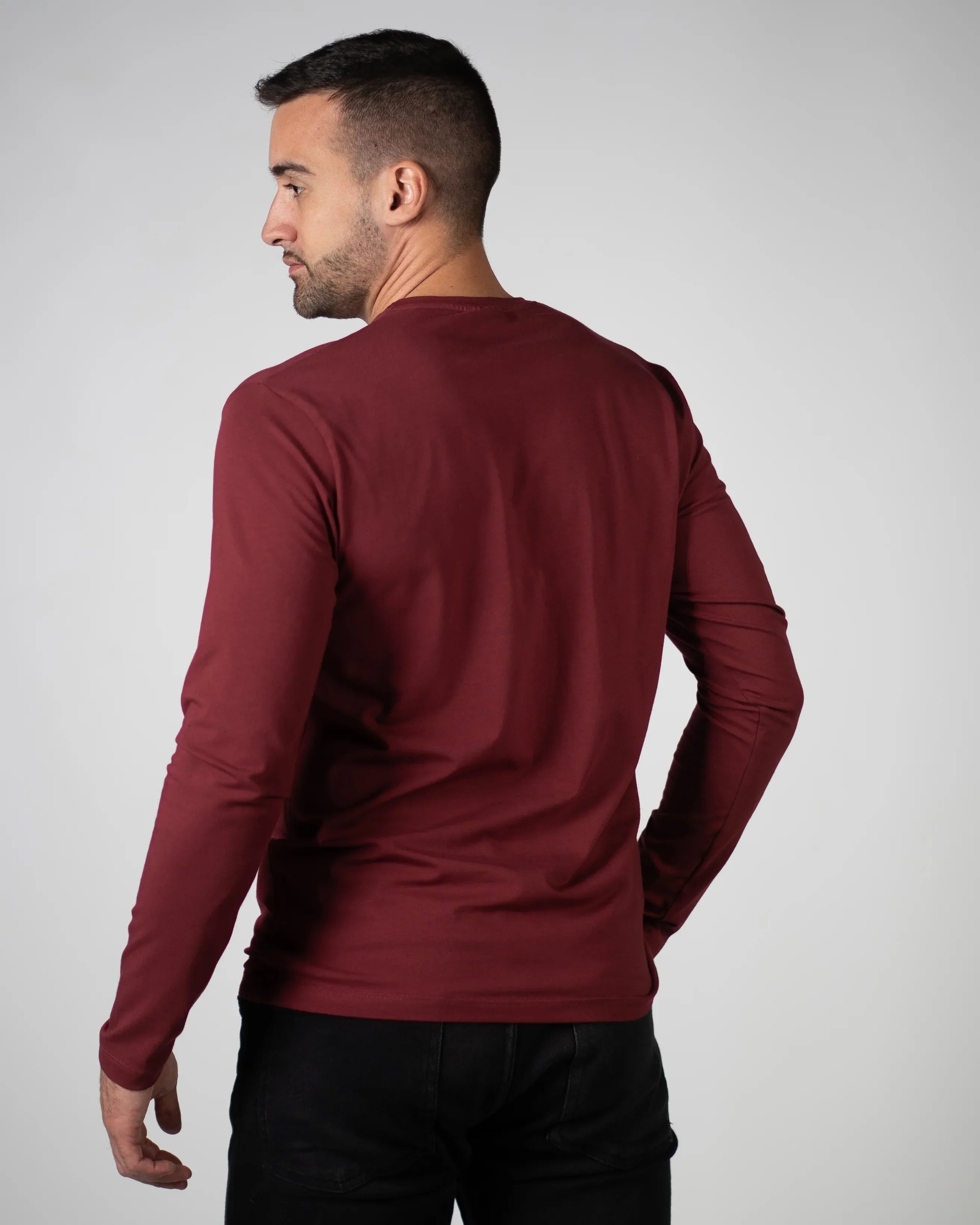 𝗧𝗵𝗲 𝗼𝗻𝗹𝘆 𝗼𝗻𝗲 𝗟𝗼𝗻𝗴 | Basic majica - Ruby Wine