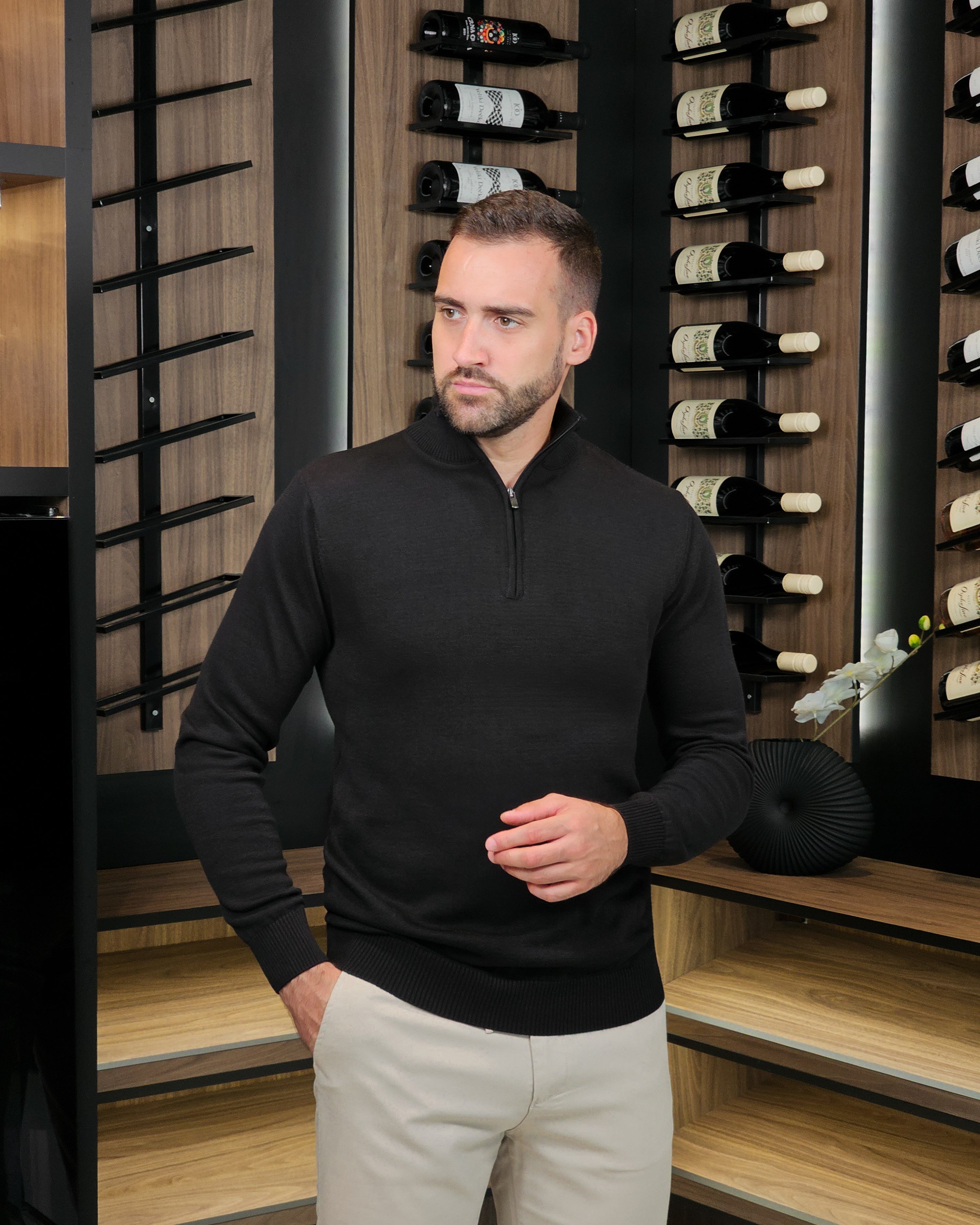 𝗔𝘂𝘁𝗵𝗼𝗿𝗶𝘁𝘆 | Half Zip Džemper - Black