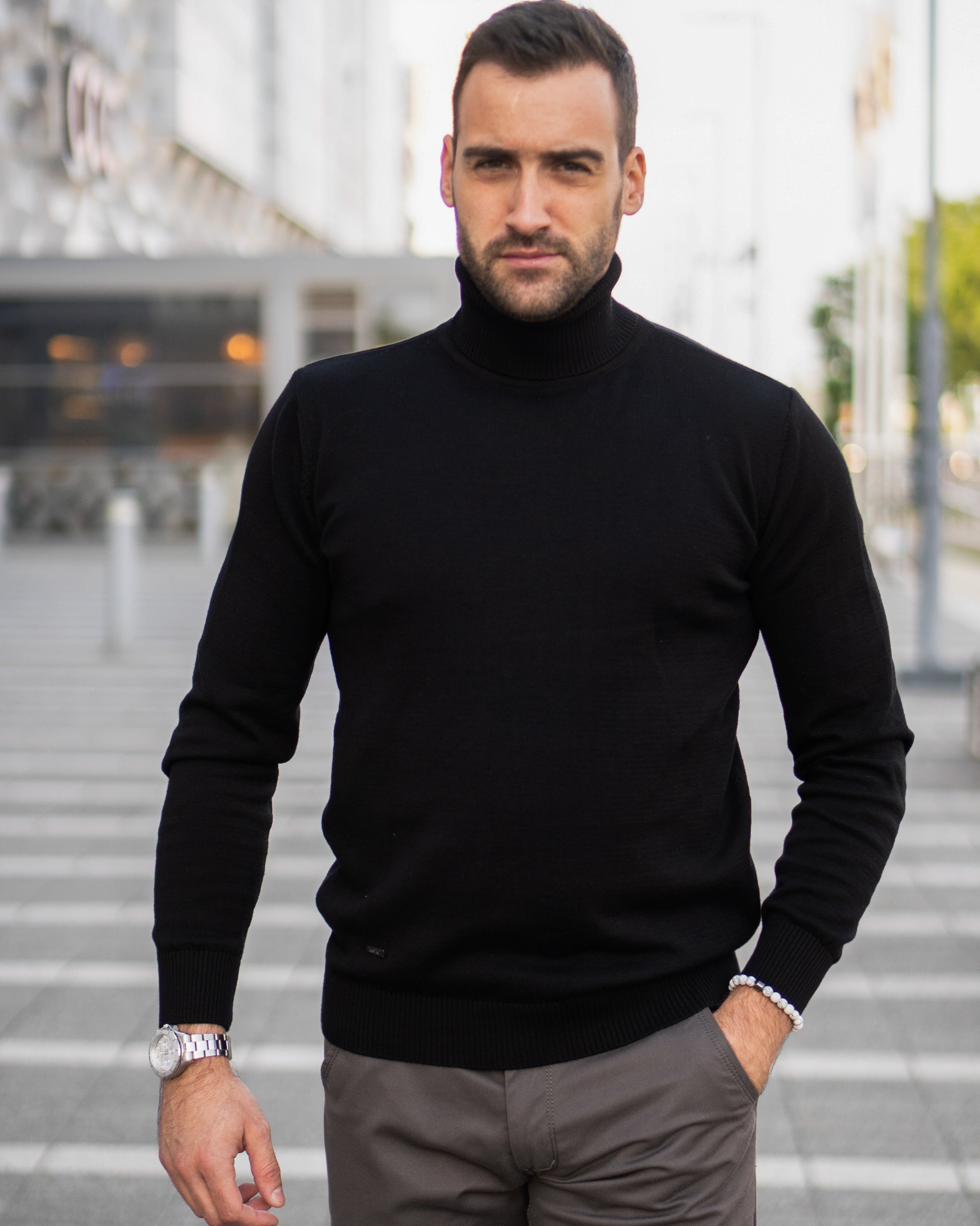 Džemper rolka - Black